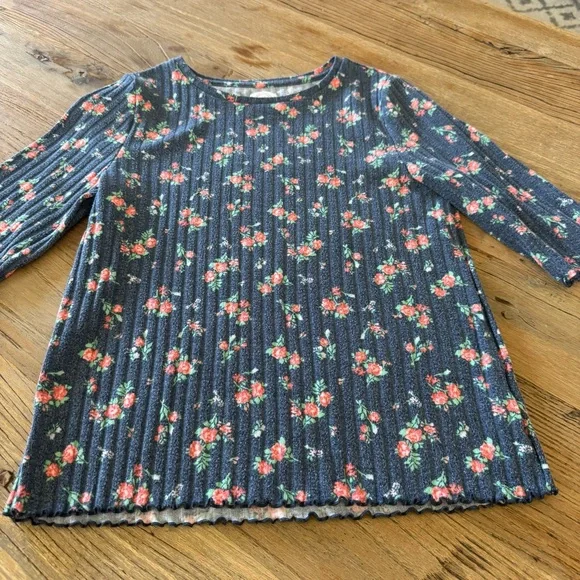 Floral Top - Gray with Red and Green Accents - Picture 2 of 6